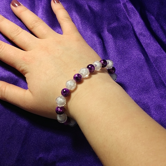 purple and white bracelet💜 - Picture 4 of 5